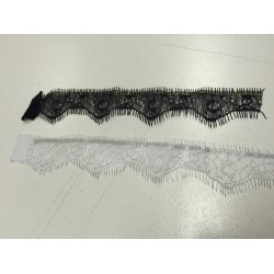 Δαντέλα Τούλινη με Κροσσάκια